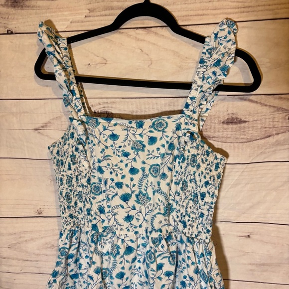 Draper James Women’s Summer Floral Blue and White Ruffle Sleeve Dress Medium - Picture 3 of 9